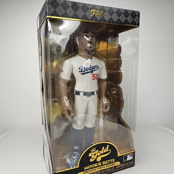 Funko Gold LA Dodgers Mookie Betts Premium Vinyl Figure Large 12" New In Box - Picture 1 of 8